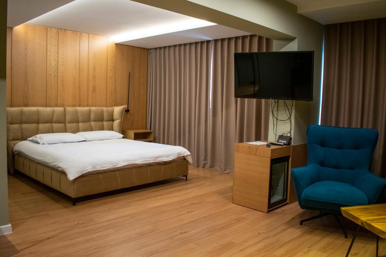 Bocca Hotel Korça Exteriör bild