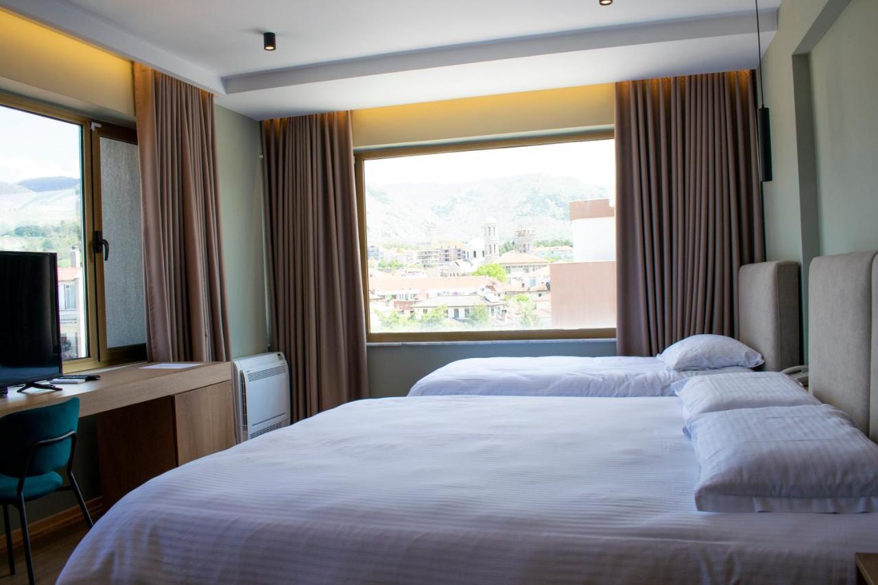Bocca Hotel Korça Exteriör bild