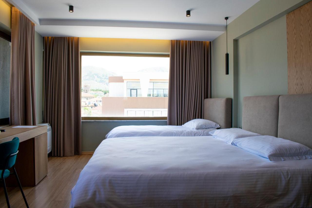 Bocca Hotel Korça Exteriör bild