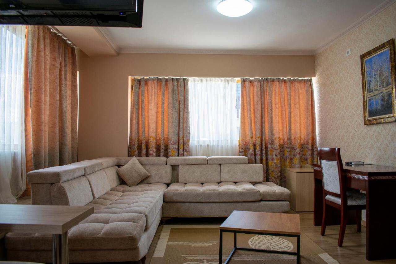 Bocca Hotel Korça Exteriör bild