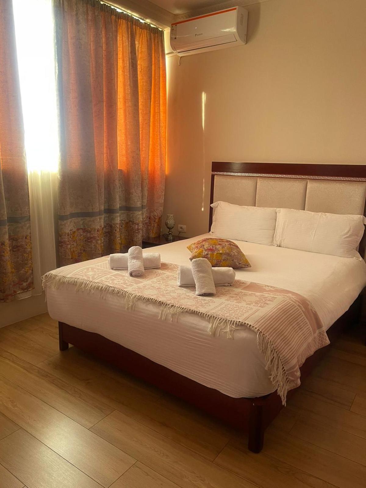 Bocca Hotel Korça Exteriör bild